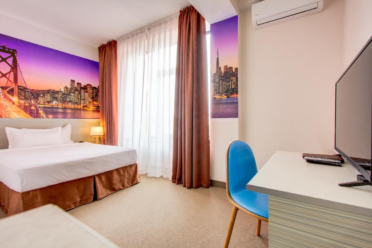 Hotel Bridges Μπισκέκ Εξωτερικό φωτογραφία