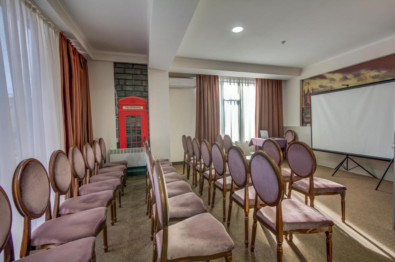 Hotel Bridges Μπισκέκ Εξωτερικό φωτογραφία